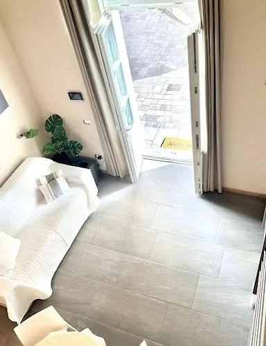 Daire Duomo Modern Loft 100mt From Duomo And *